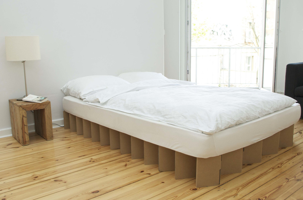 Bett aus Pappe von "Room in a box" - Die Betten Berater
